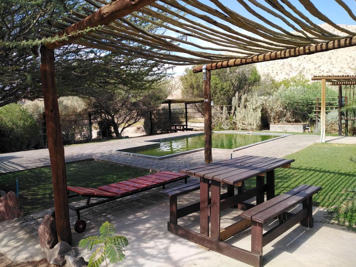 Achab Camping Camp Site Usakos ภายนอก รูปภาพ