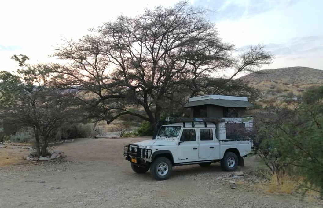 Achab Camping Camp Site Usakos ภายนอก รูปภาพ